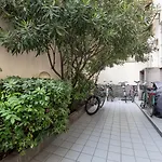 Viale Troya Modern Bilo - Design District