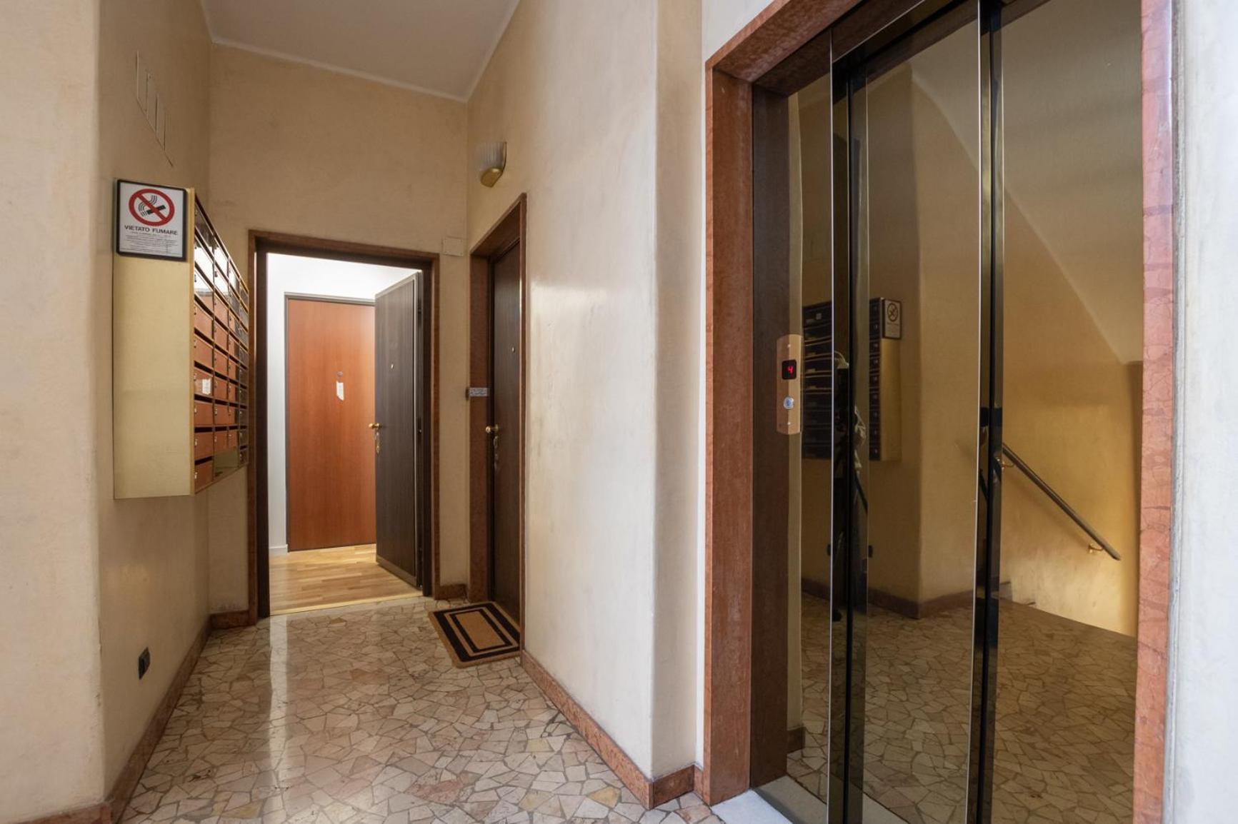 Appartement Viale Troya Modern Bilo - Design District *